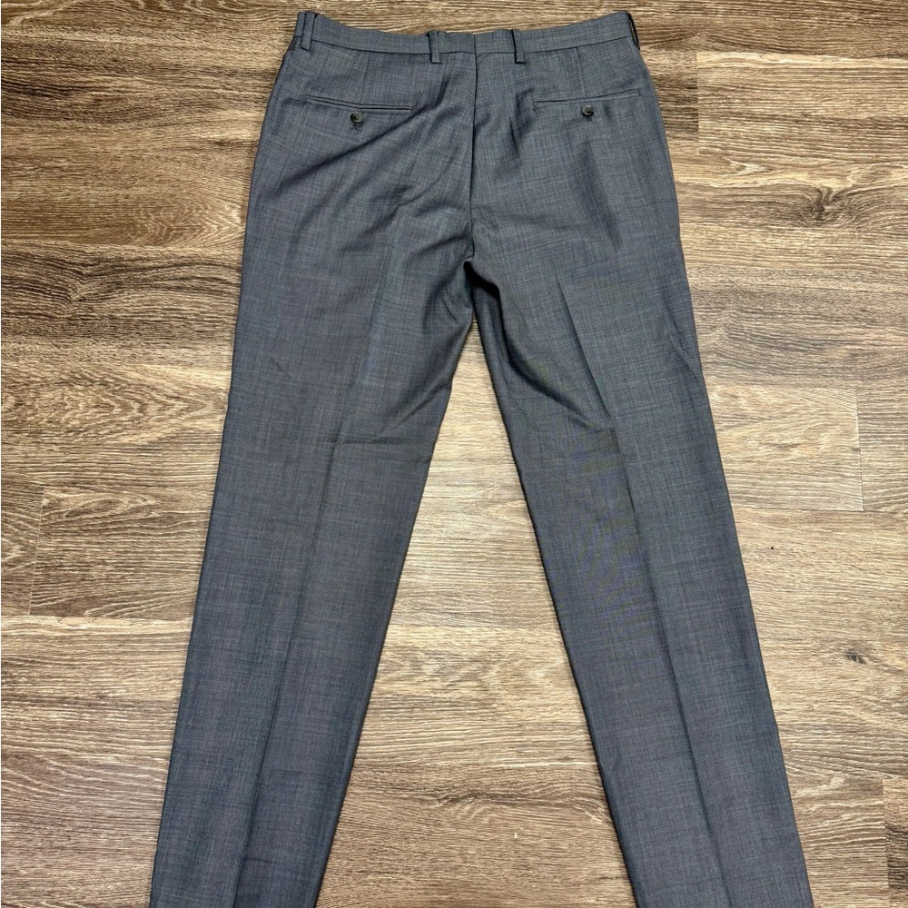 Tommy Hilfiger Gray Dress Pants Mens 34x32 Flat Front Classic Career Trousers - Picture 2 of 7